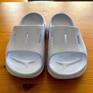 HOKA Ora Recovery Slide Sandals. Size W8 M6. Ether color (light purple).